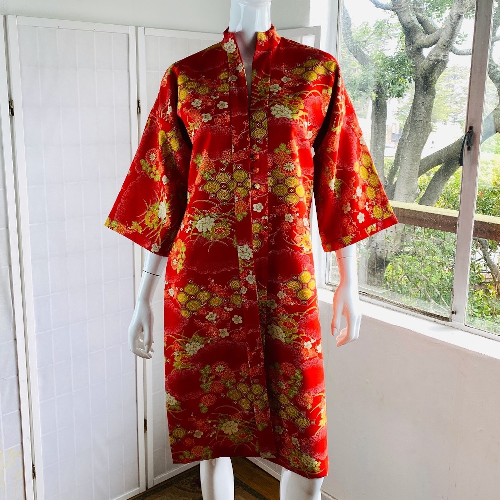 Vintage Chinese Silk Brocade Kimono / Tunic Coat. - image 1